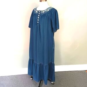 Vintage cotton denim modest dress w embroidered flowers. Medium. Victorian Era.